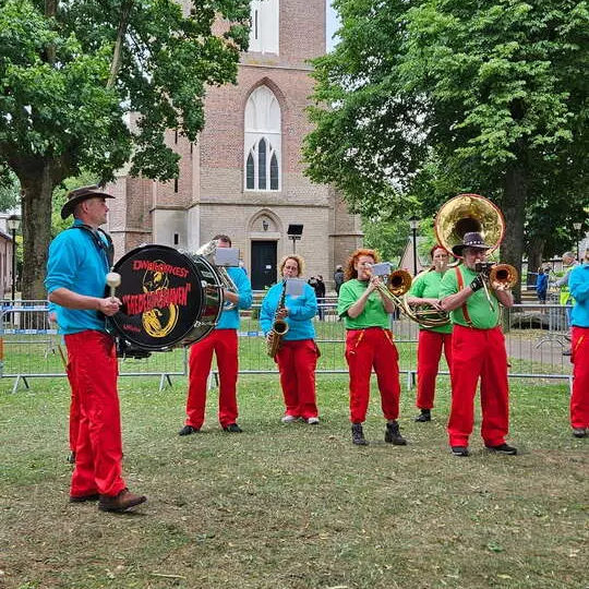 Dweilorkest boeken in De Wolden Ruinen